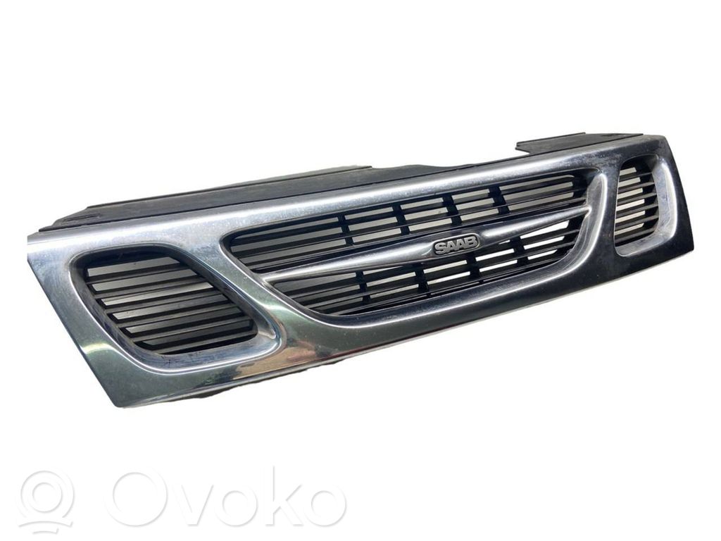 Saab 9-5 Priekšējais režģis 