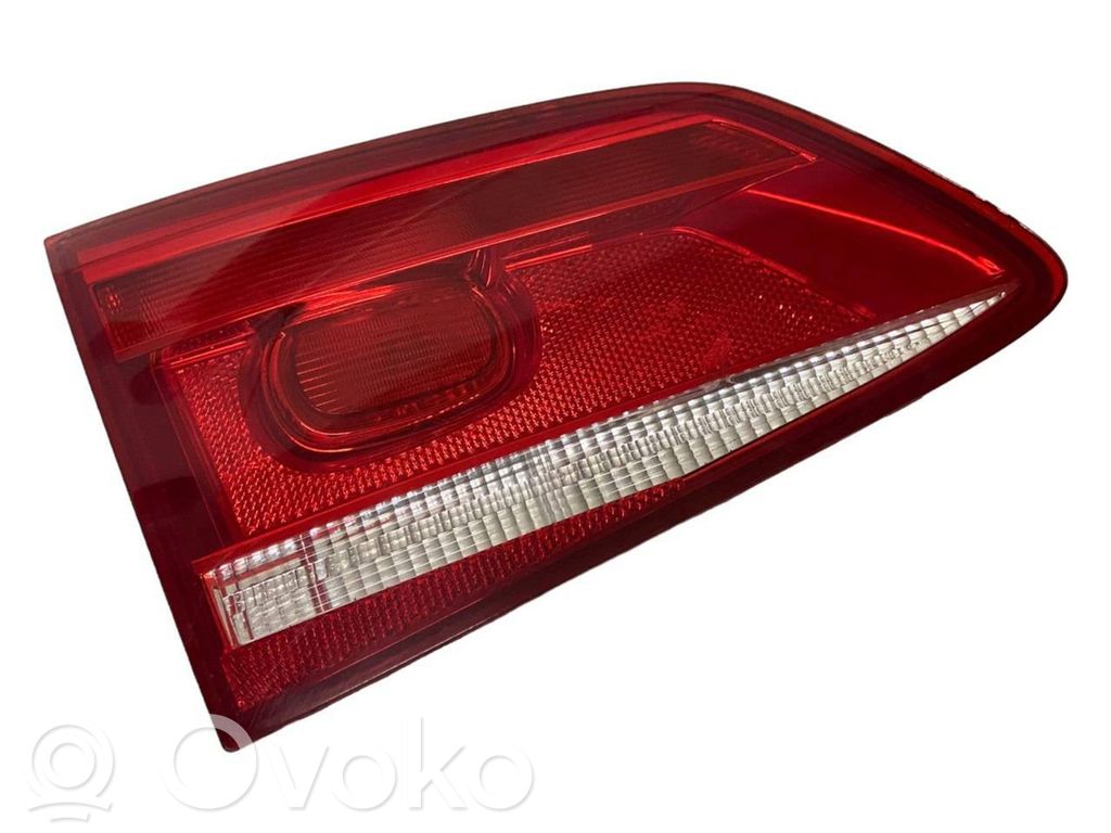 Volkswagen PASSAT B7 Lampy tylnej klapy bagażnika 