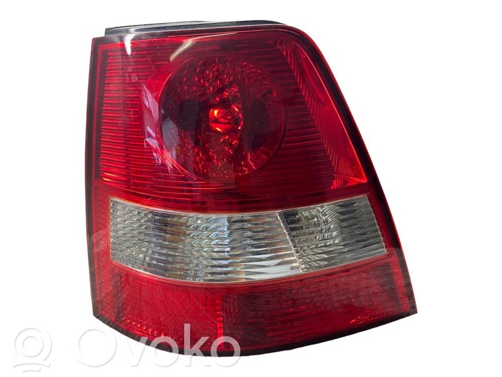 Rear/tail lights   E138362