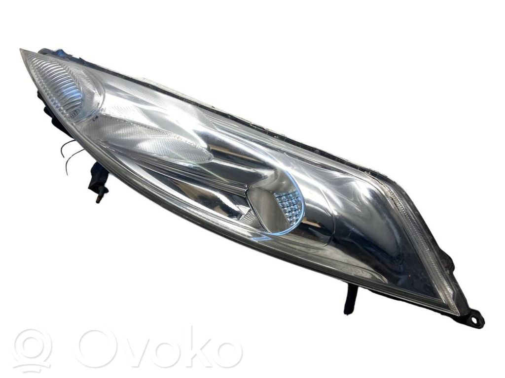 Nissan Juke I F15 Lampa przednia 