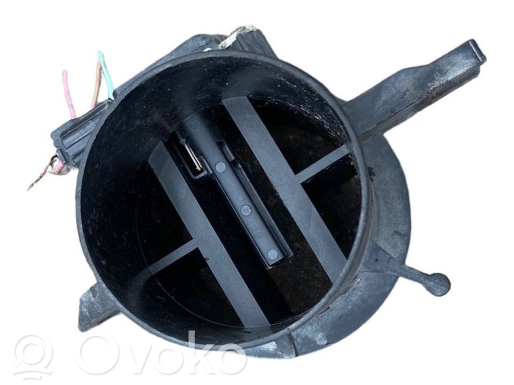 Toyota Auris 150 Misuratore di portata d'aria 