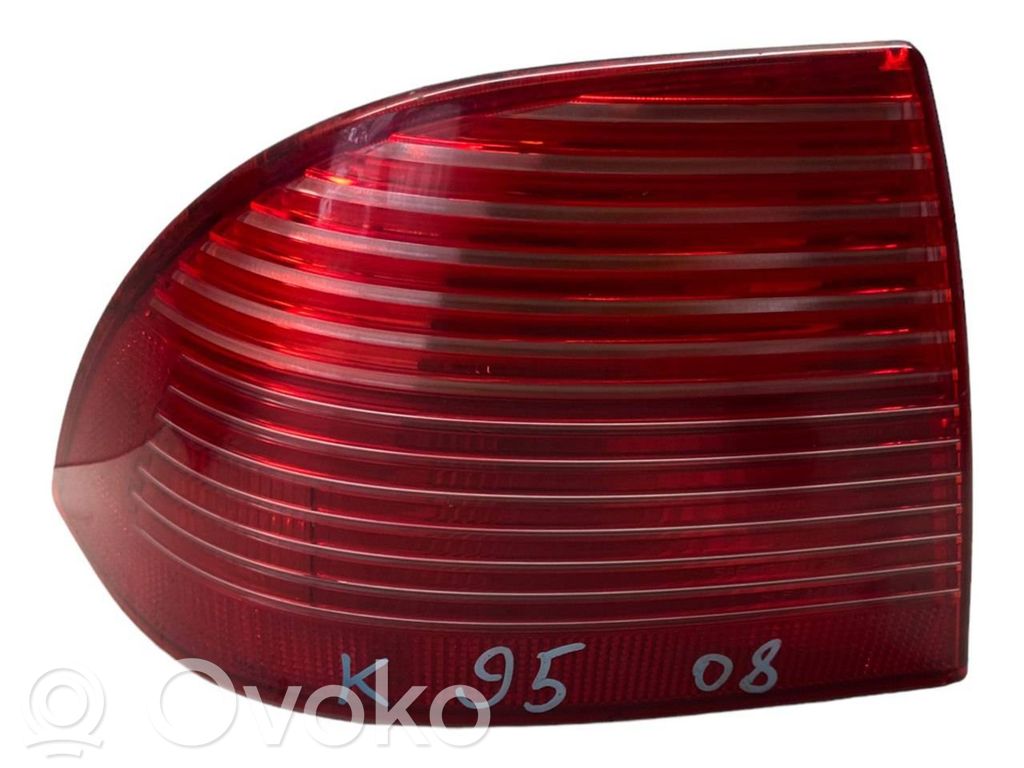 Saab 9-5 Aizmugurējais lukturis pārsegā 