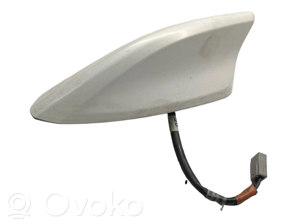 Antena (GPS antena)