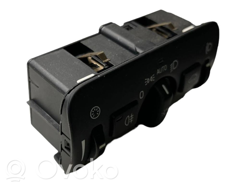 Volvo V40 Light switch 