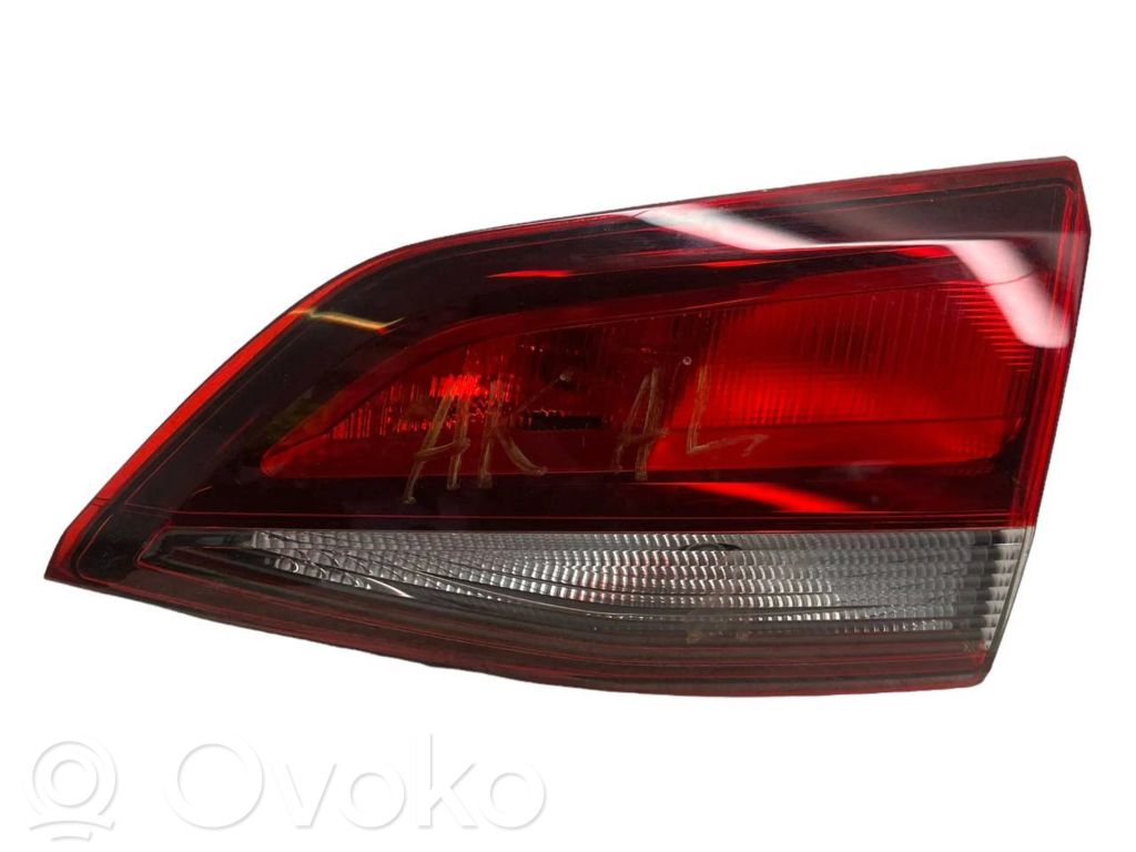 Opel Astra K Takaluukun takavalot 