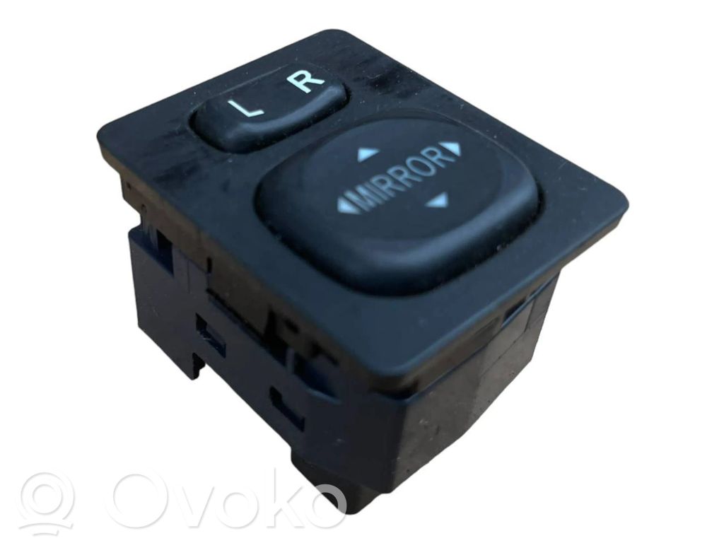 Toyota Auris E180 Wing mirror switch 