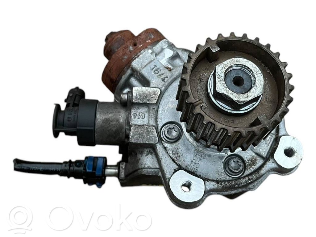 Opel Zafira C Pompa wtryskowa wysokiego ciśnienia 