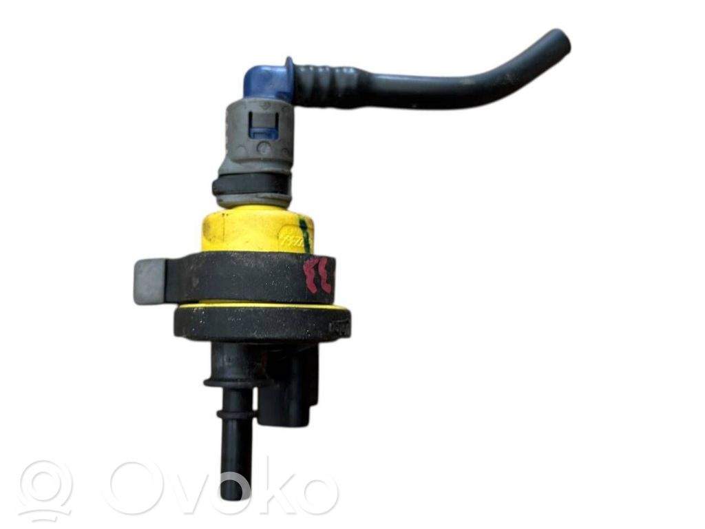 Nissan Qashqai J12 Vacuum valve 