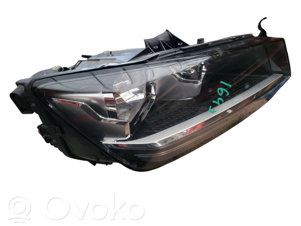 Audi Q2 - Headlight/headlamp 