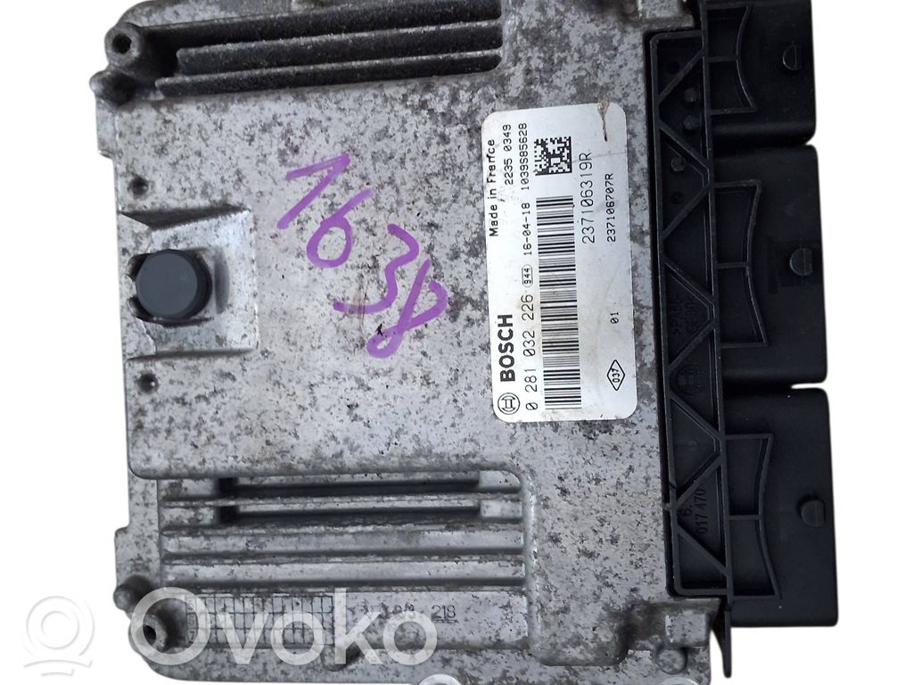 Renault Kadjar Engine control unit/module 