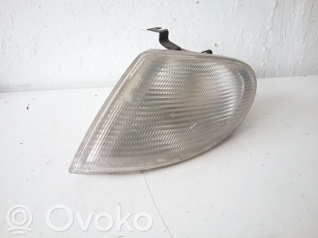 Ford Galaxy Front indicator light 