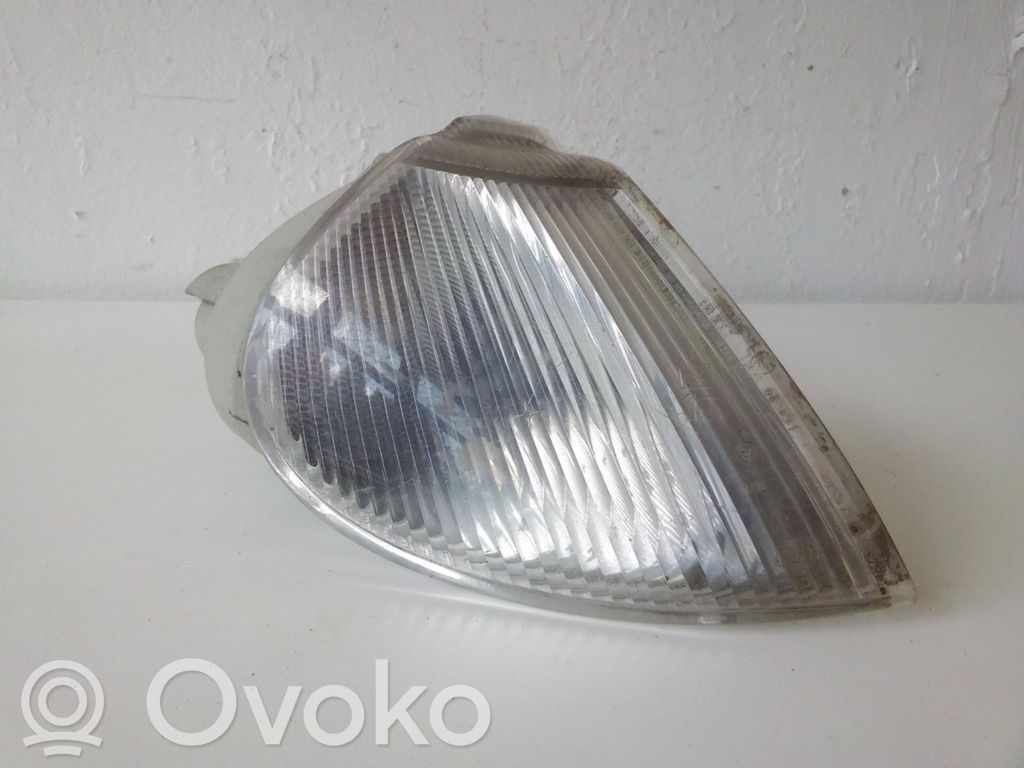 Renault Laguna I Front indicator light 