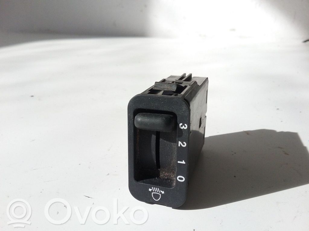 Honda CR-V Headlight level height control switch 
