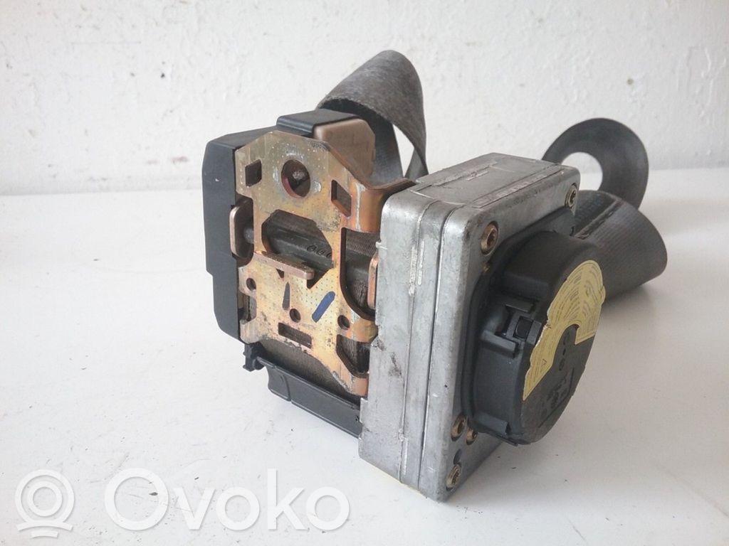 Volkswagen Golf IV Cinturón delantero 