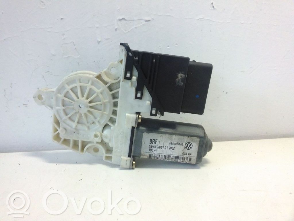 Volkswagen Golf IV Silniczek podnoszenia szyby drzwi tylnych 