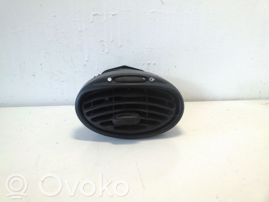 Ford Focus Centrinės oro grotelės 
