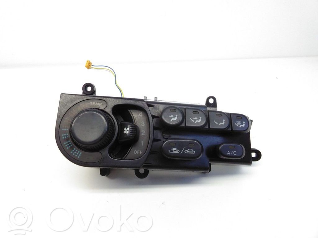 Mazda Xedos 6 Climate control unit 
