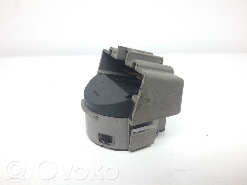 Ford Focus Užvedimo spynelės kontaktai 