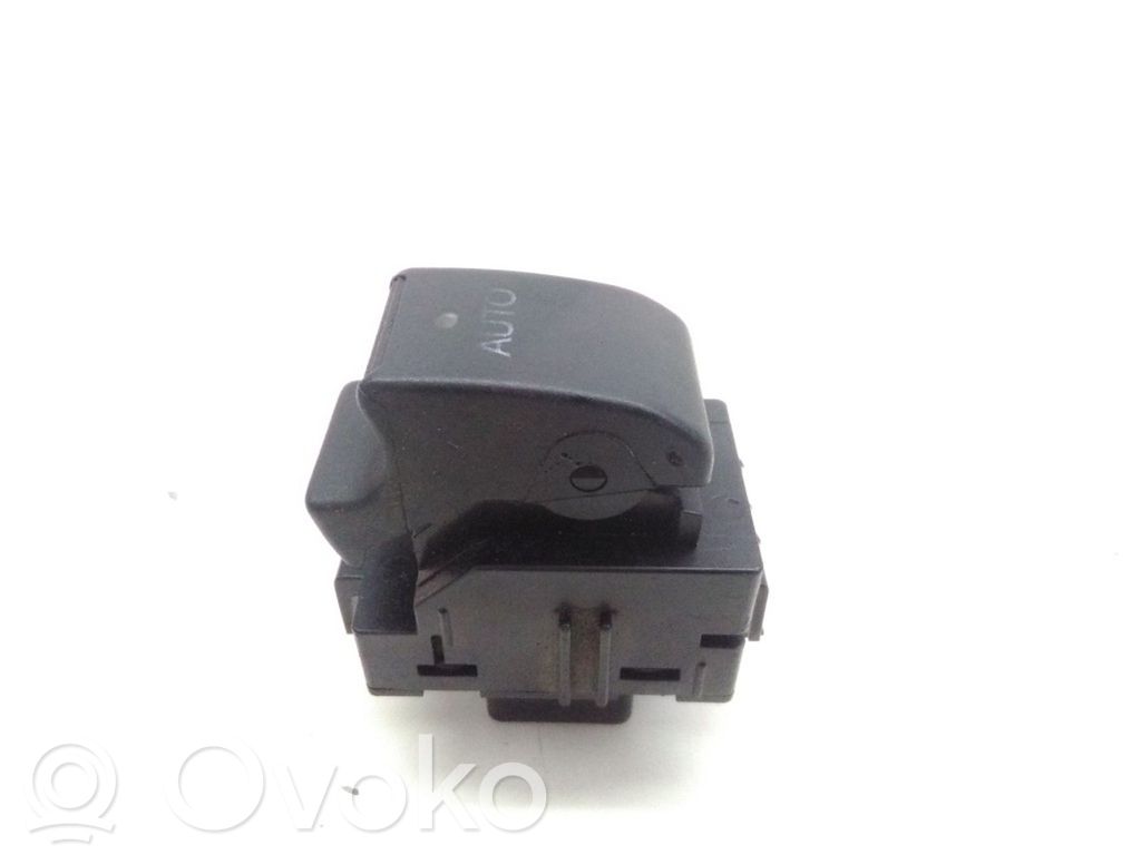 Toyota Corolla E120 E130 Electric window control switch 