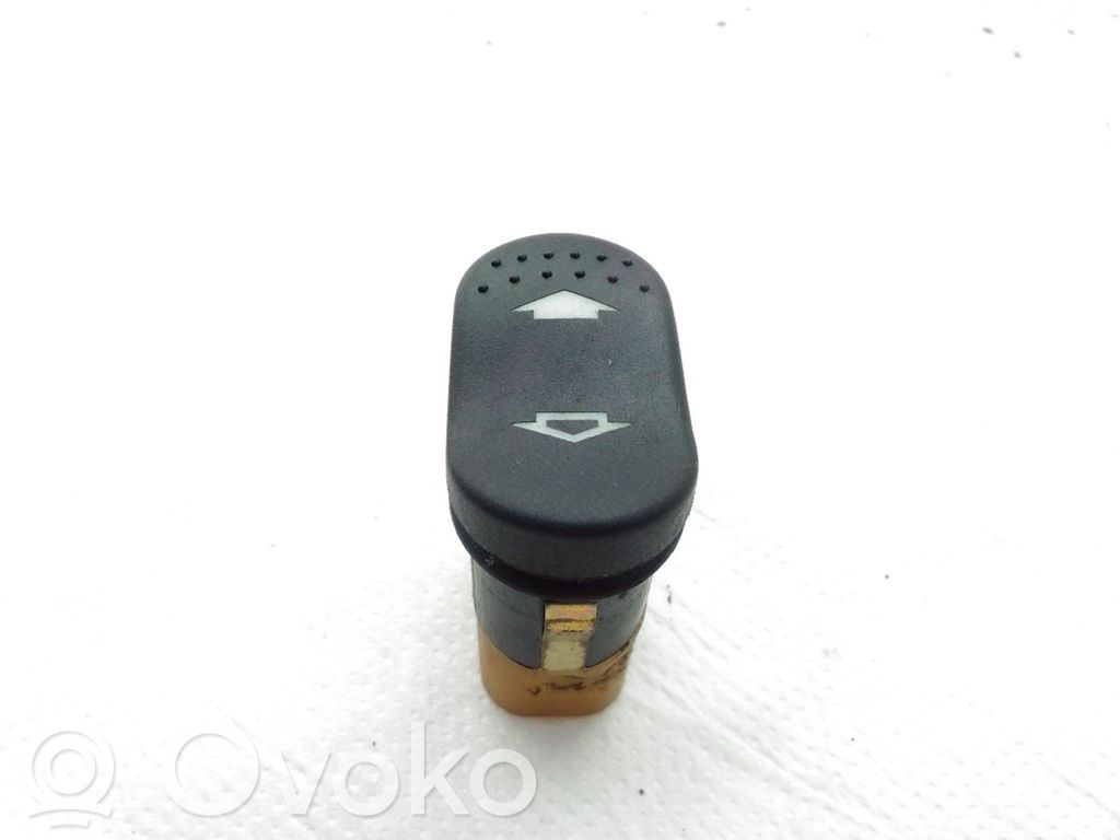 Ford Focus Electric window control switch 