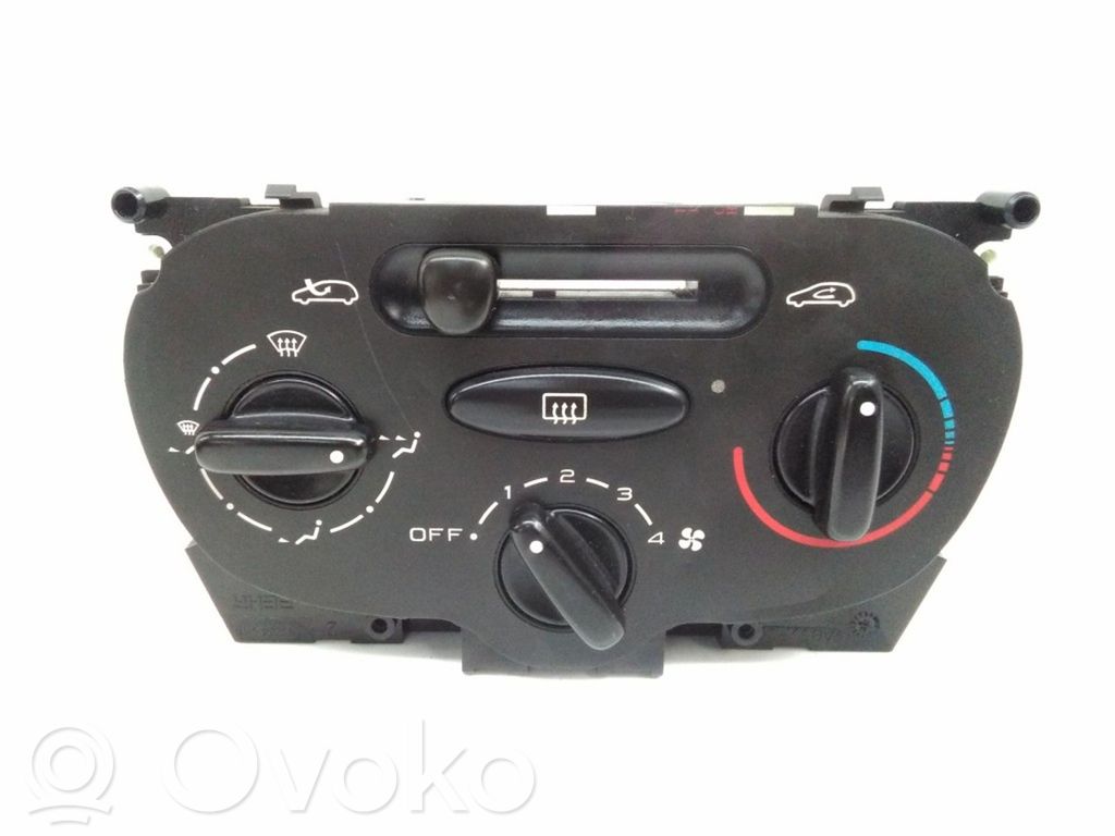 Peugeot 206 Climate control unit 
