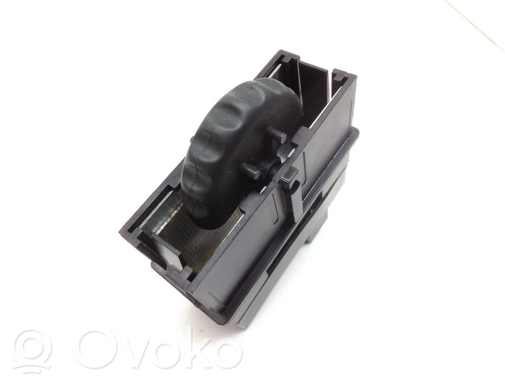 Renault Megane I Headlight level height control switch 