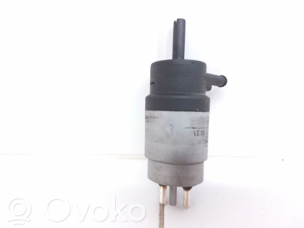 Mercedes-Benz E W210 Windscreen/windshield washer pump 