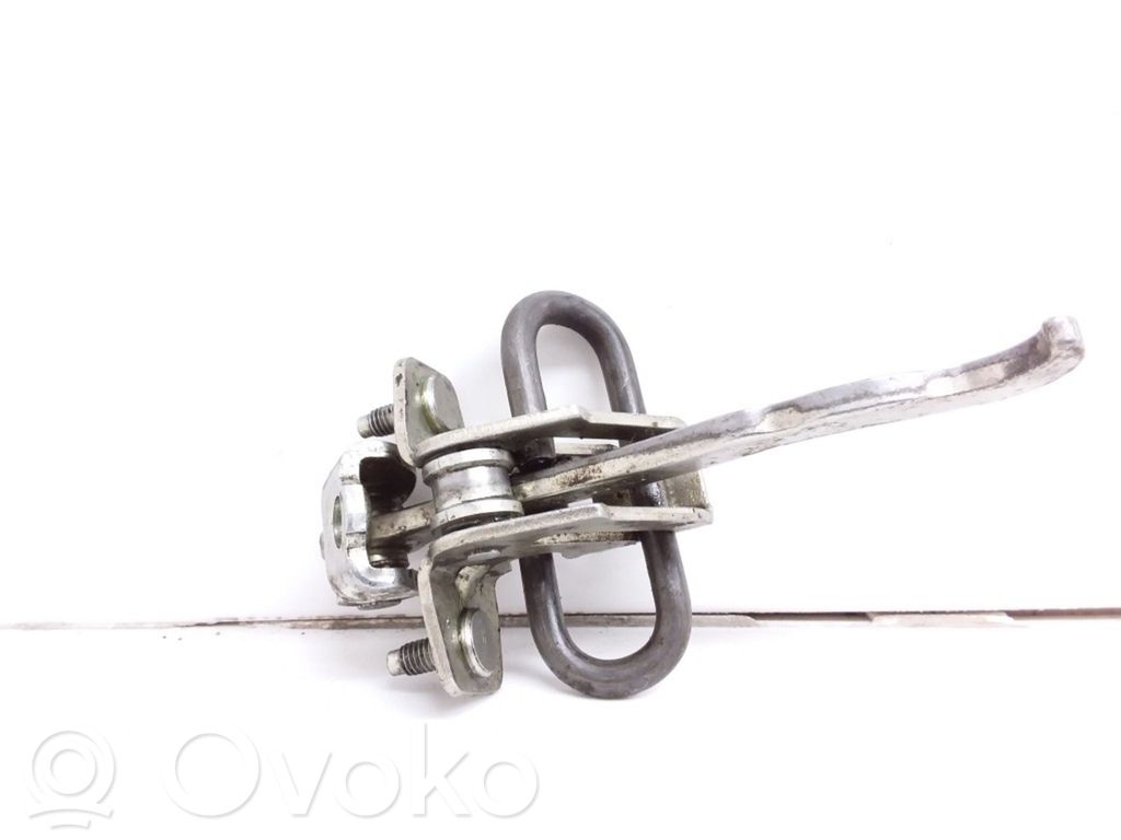 Opel Signum Takaoven pidätin 