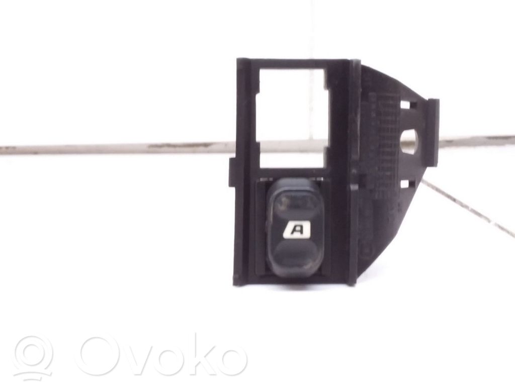 Citroen Xantia Electric window control switch 