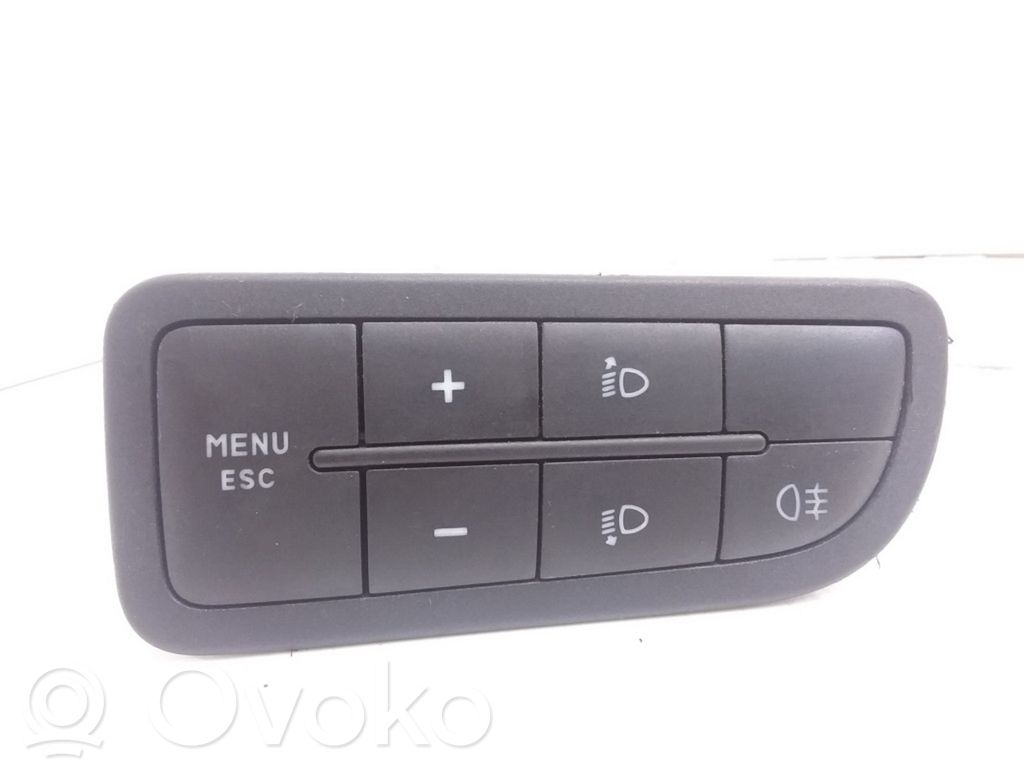 Fiat Punto (188) Headlight level height control switch 