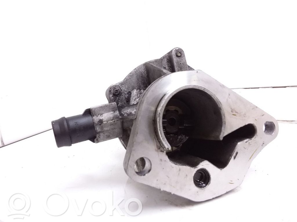 Renault Megane II Vacuum pump 