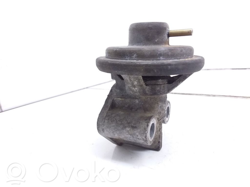 Mitsubishi Carisma Válvula EGR 