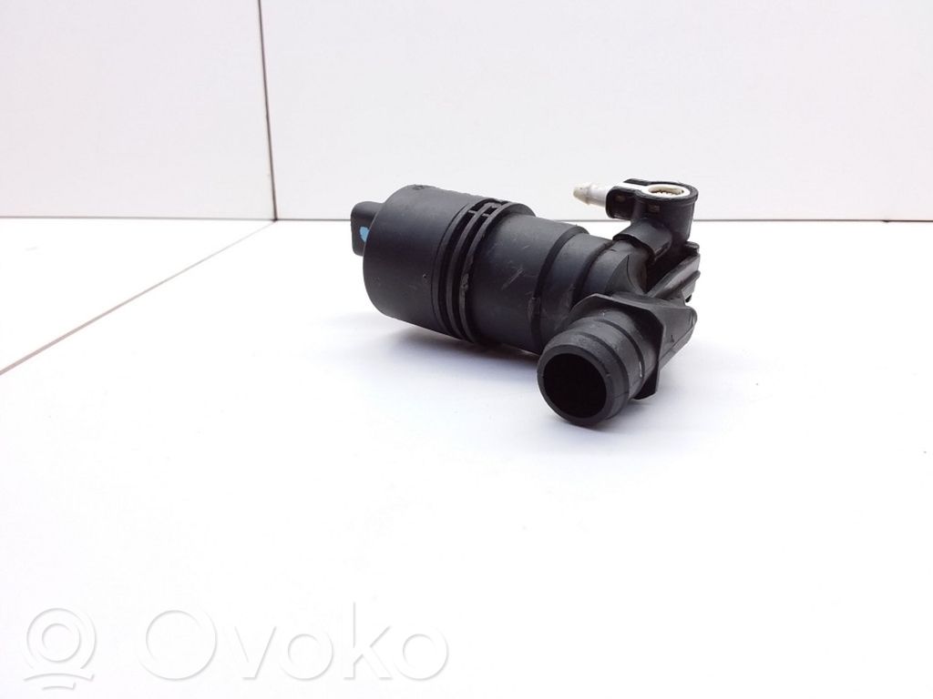 Renault Laguna II Windscreen/windshield washer pump 