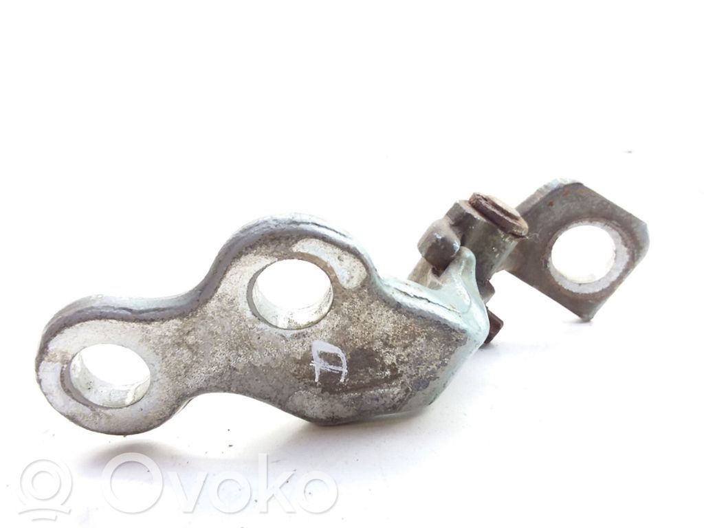 Ford Focus Front door lower hinge 