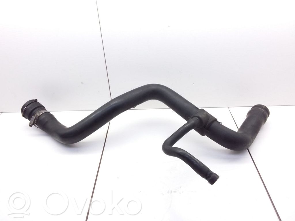 Audi A4 S4 B5 8D Engine coolant pipe/hose 