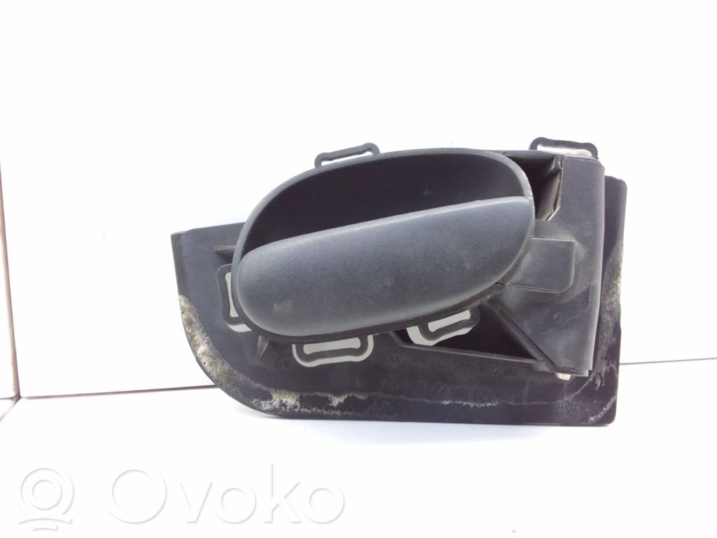 Peugeot 206 Front door interior handle 