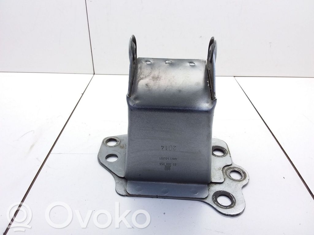 Opel Meriva A Front bumper mounting bracket 