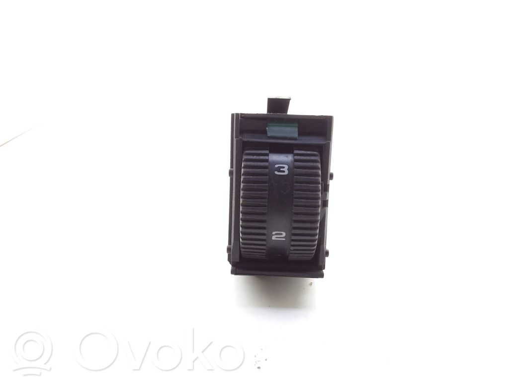 Volkswagen PASSAT B3 Headlight level height control switch 