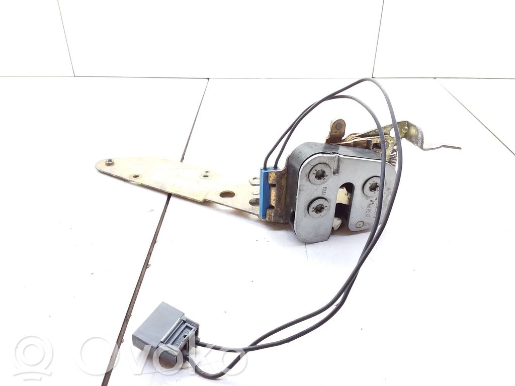 Saab 9000 CD Front door lock 
