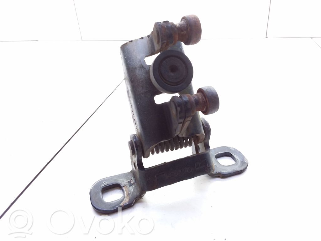 Sliding door middle roller runner   099YDD3E
