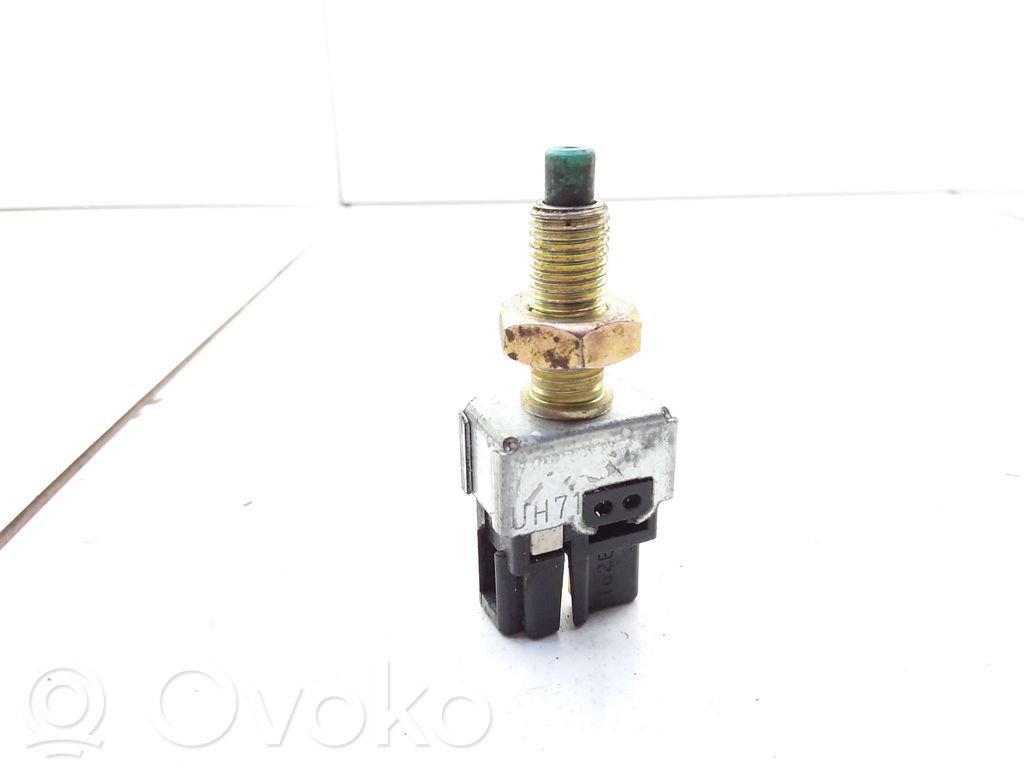 Brake pedal sensor switch   UH71