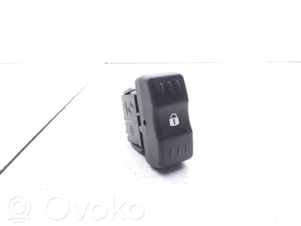Central locking switch button   213517