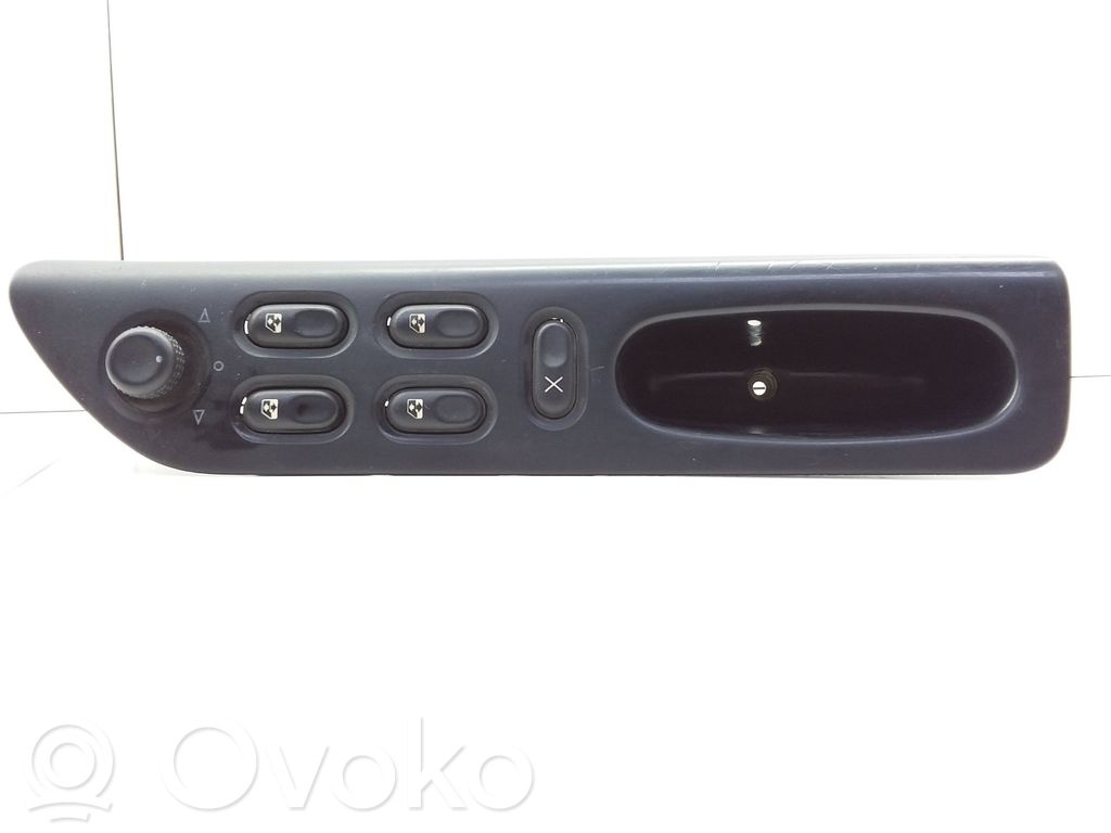 Renault Laguna I Electric window control switch 