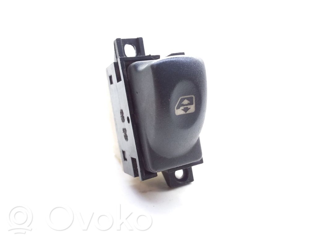 Renault Laguna I Electric window control switch 