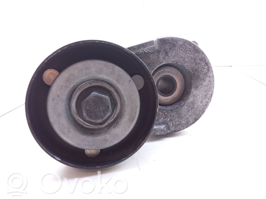 Opel Astra H Napinacz paska alternatora 