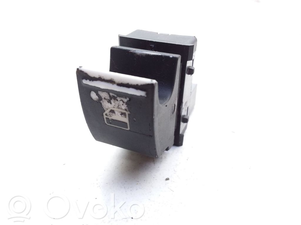 Volkswagen PASSAT B6 Electric window control switch 