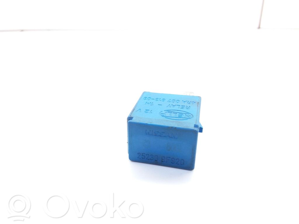 Nissan Almera N16 Hazard warning light relay 