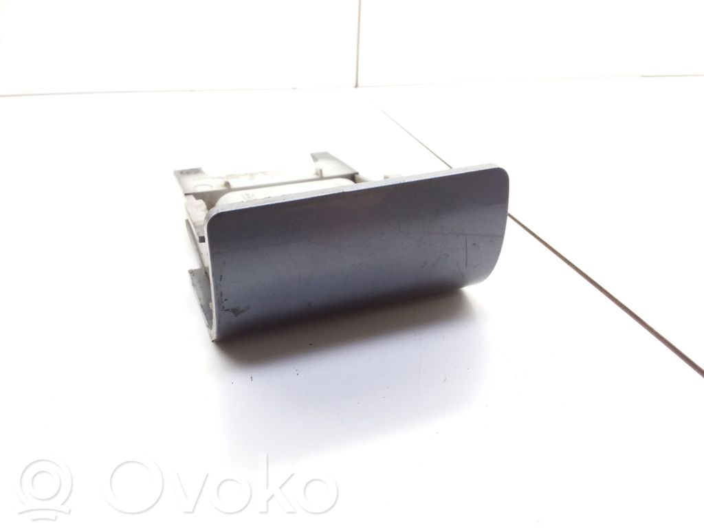 Opel Vectra B Takaoven kynnyksen suojalista 