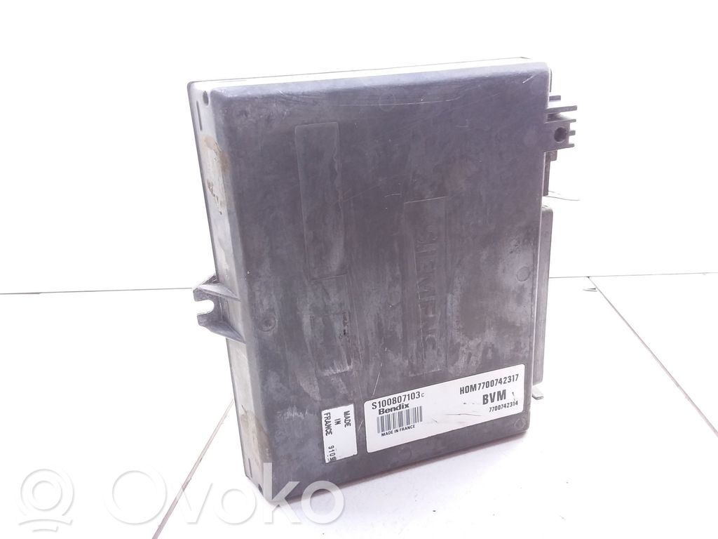 Renault Espace II Engine control unit/module 