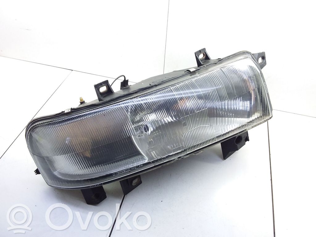Opel Movano A Headlight/headlamp 